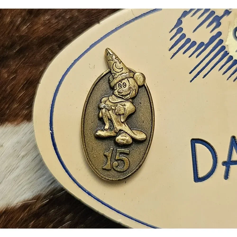 Vintage Walt Disney World 15 Year Cast Member Service Award Pin & Name Tag